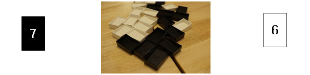 <2팀이 할 경우>①1-10 흰색 타일과 검은 타일을 뒷면이 보이게 테이블 가운데 놓고 각 팀은 색을 정한다. 그리고 각 팀원 대표가 팀 색 타일 중 하나를 선택 시작 숫자로 한다.