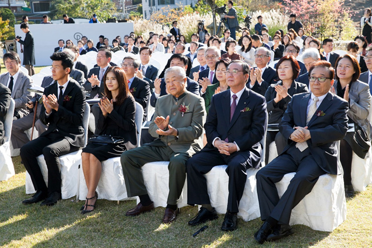 서울미술관 야외무대에서 진행된 파라다이스상 시상식 전경